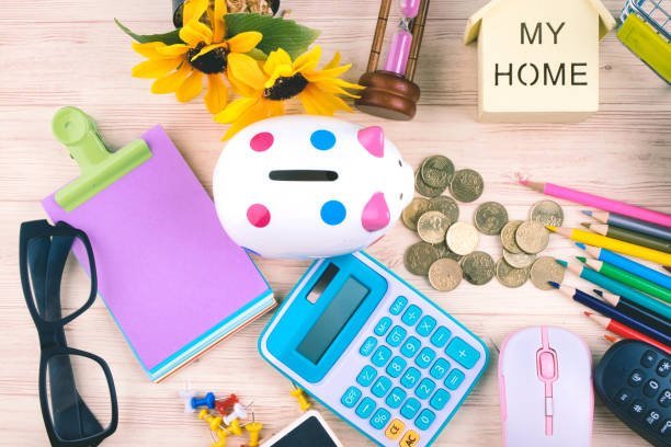 Smart Ways to Manage Household Finances 