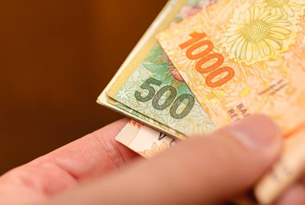 How Argentinians Can Manage Money During Rising Living Costs