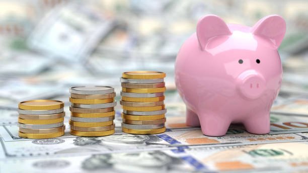 Stocks vs. Savings Accounts: Where Should Americans Put Their Money?